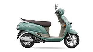 access-125-2025-right-side-view-11