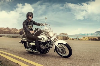 Bajaj Avenger 220 Cruise Banner Image