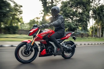 Pulsar N160 Banner Image